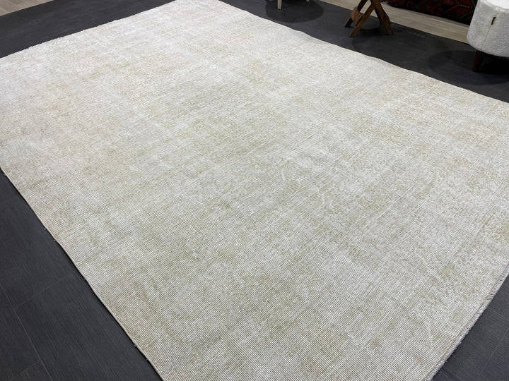 Turkish Runner Rug 6' 4" x 9' 4" Hand-Knotted | No. WR80335