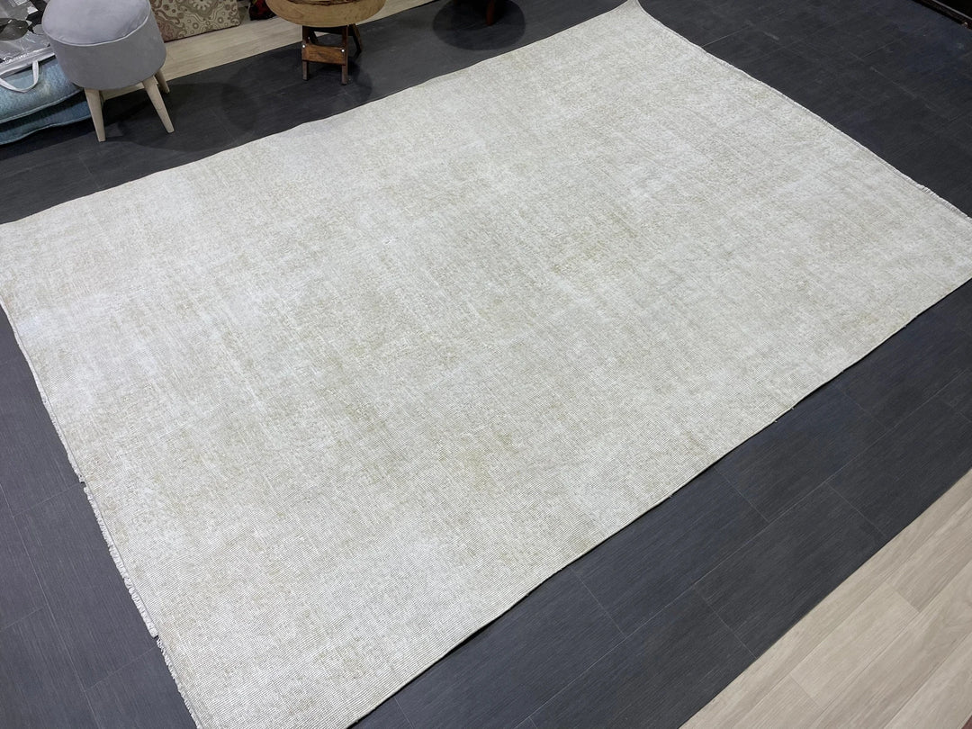 Turkish Runner Rug 6' 4" x 9' 4" Hand-Knotted | No. WR80335