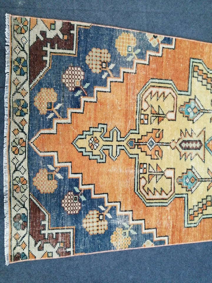 Beige Turkish Runner Rug 3' 5" x 8' 2" Hand-Knotted | No. WR80681