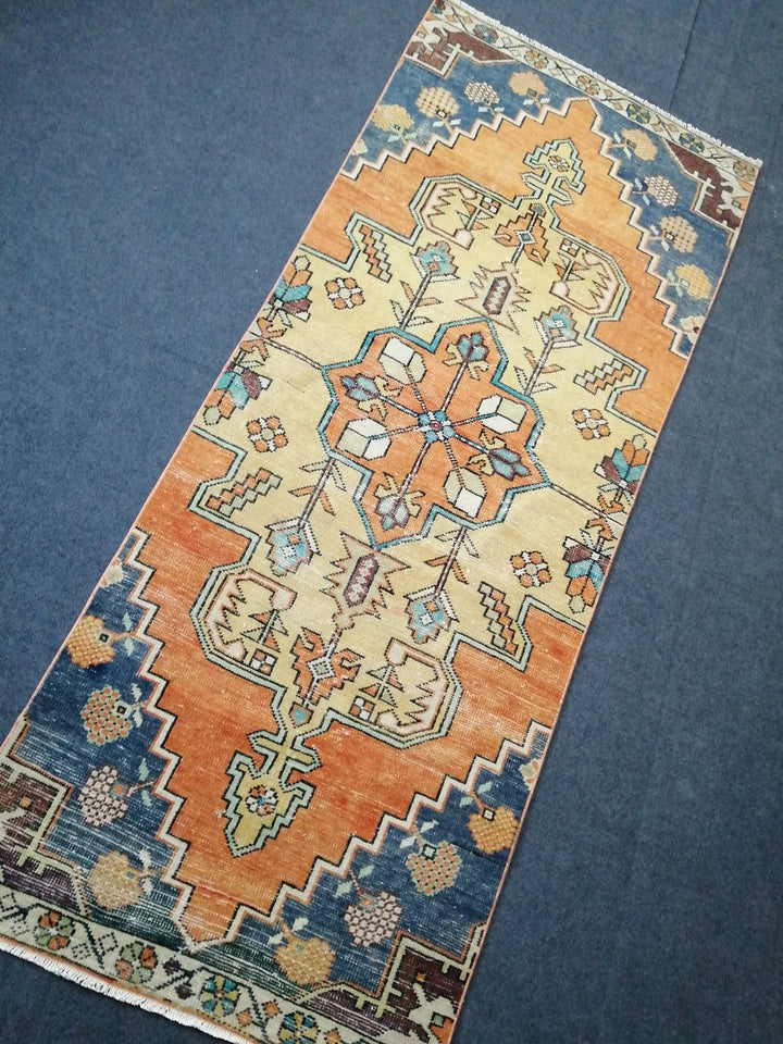 Beige Turkish Runner Rug 3' 5" x 8' 2" Hand-Knotted | No. WR80681