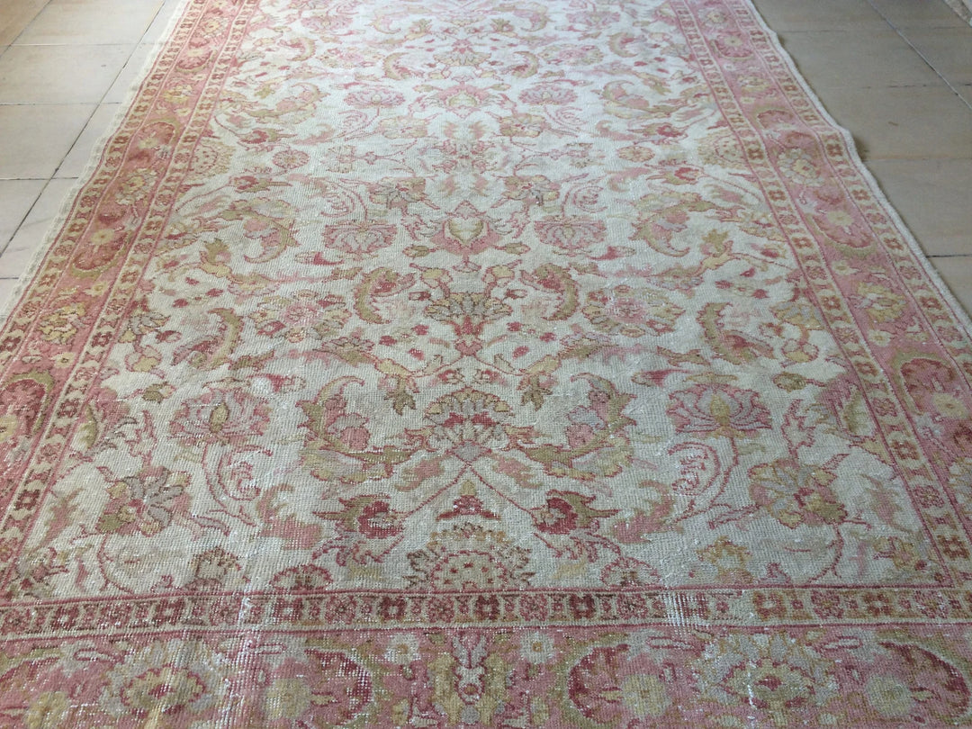 Turkish Runner Rug 5' 4" x 8' 4" Hand-Knotted | No. WR81122