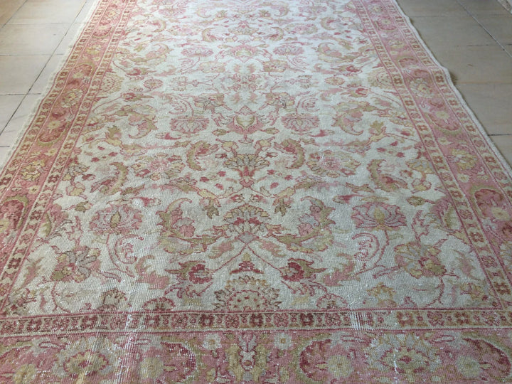 Turkish Runner Rug 5' 4" x 8' 4" Hand-Knotted | No. WR81122