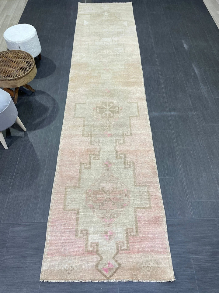 Turkish Runner Rug 2' 10" x 12' 8" Hand-Knotted | No. WR82339