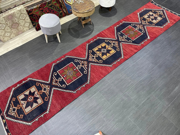 Beige Turkish Runner Rug 2' 8" x 12' 3" Hand-Knotted | No. WR82546