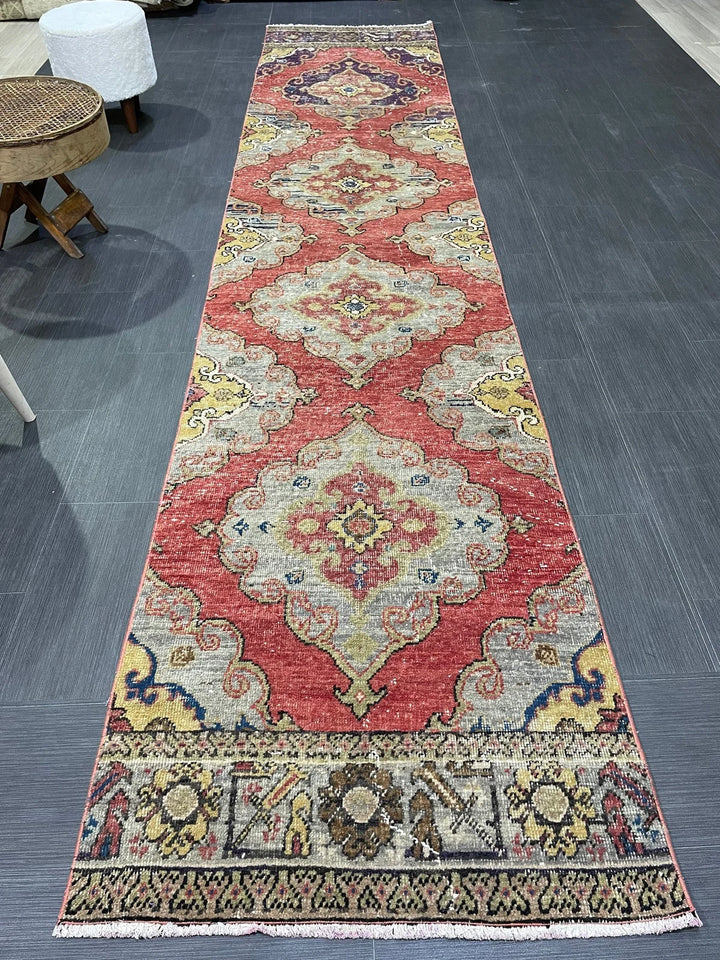 Beige Turkish Runner Rug 2' 8" x 12' 8" Hand-Knotted | No. WR82828