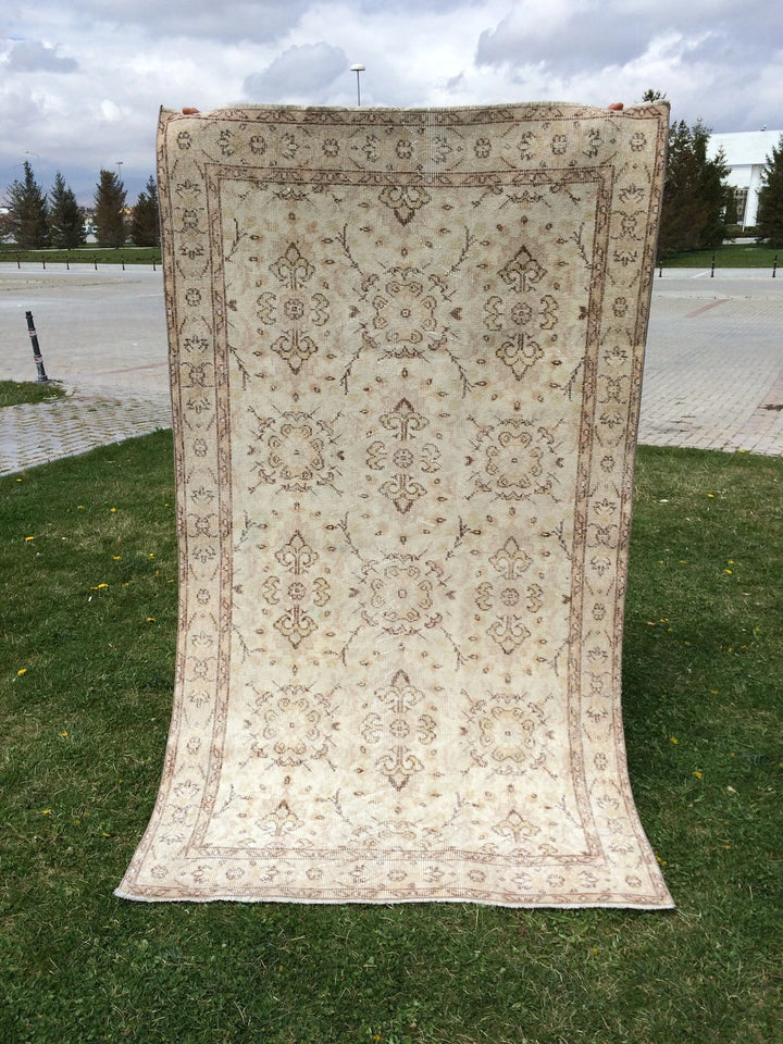 Beige Turkish Runner Rug 4' x 7' Hand-Knotted | No. WR84194