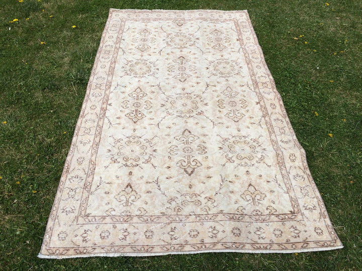 Beige Turkish Runner Rug 4' x 7' Hand-Knotted | No. WR84194