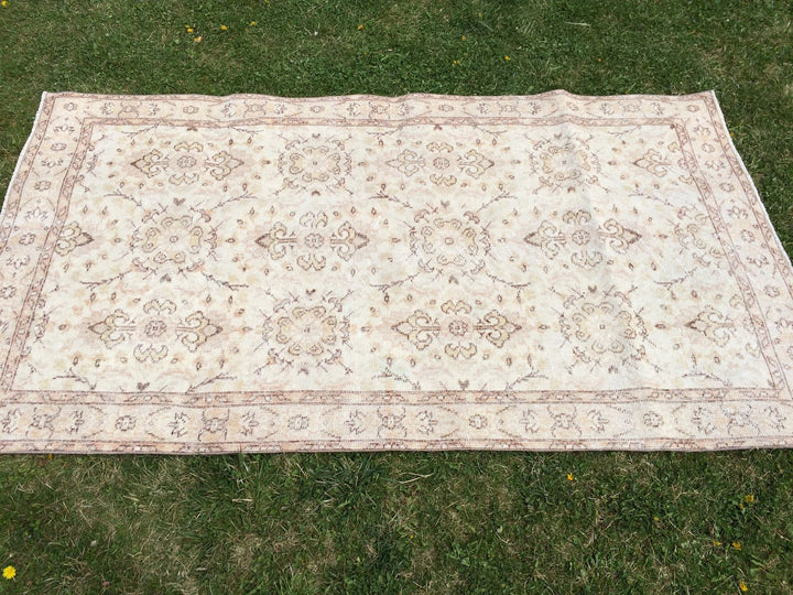 Beige Turkish Runner Rug 4' x 7' Hand-Knotted | No. WR84194