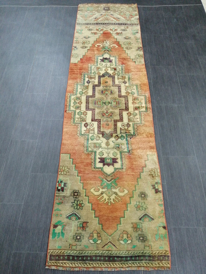 Turkish Runner Rug 2' 5" x 9' 5" Hand-Knotted | No. WR85818