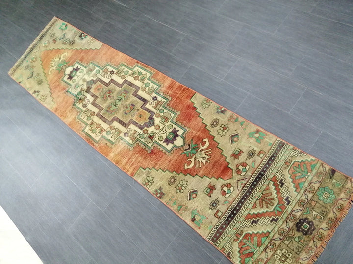 Turkish Runner Rug 2' 5" x 9' 5" Hand-Knotted | No. WR85818
