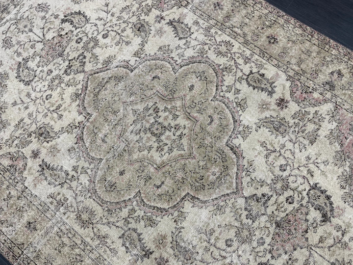 Beige Turkish Runner Rug 6' 3" x 9' 9" Hand-Knotted | No. WR85926