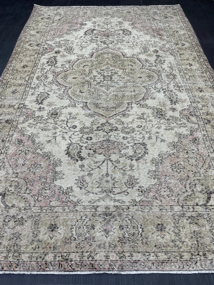 Beige Turkish Runner Rug 6' 3" x 9' 9" Hand-Knotted | No. WR85926