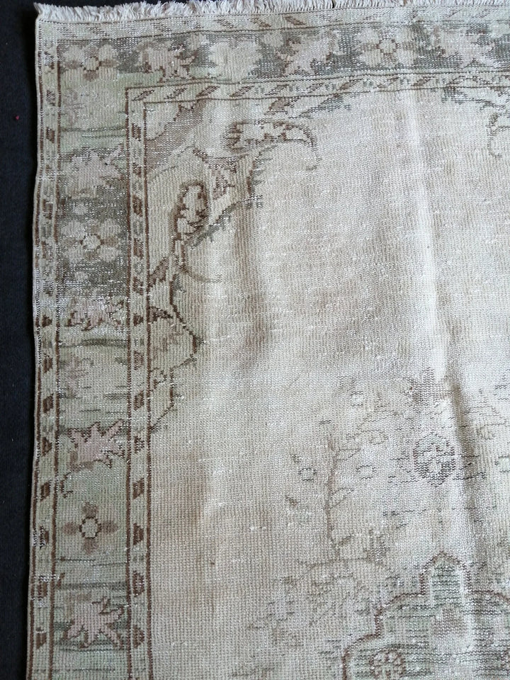 Rust Turkish Runner Rug 5' x 9' 2" Hand-Knotted | No. WR86266