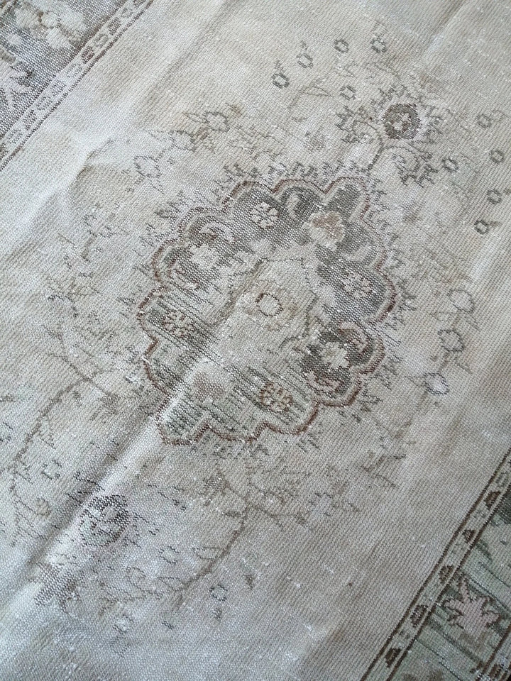 Rust Turkish Runner Rug 5' x 9' 2" Hand-Knotted | No. WR86266