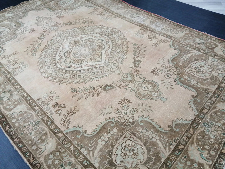 Beige Turkish Vintage Rug 6' 6" x 9' 7" Hand-Knotted | No. WR86368