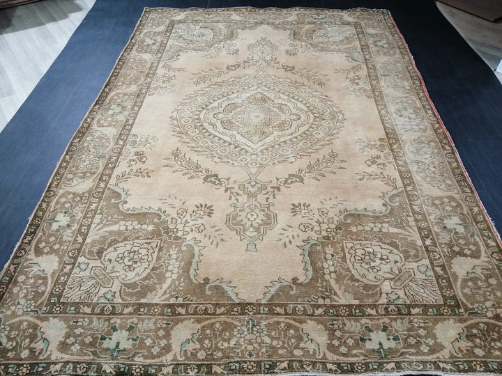 Beige Turkish Vintage Rug 6' 6" x 9' 7" Hand-Knotted | No. WR86368