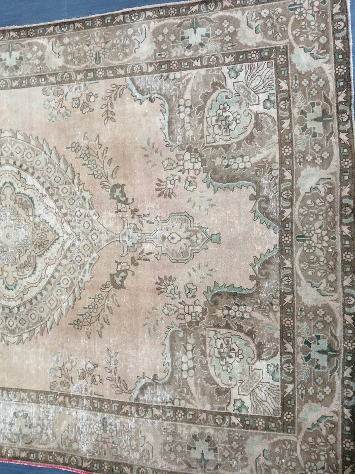 Beige Turkish Vintage Rug 6' 6" x 9' 7" Hand-Knotted | No. WR86368