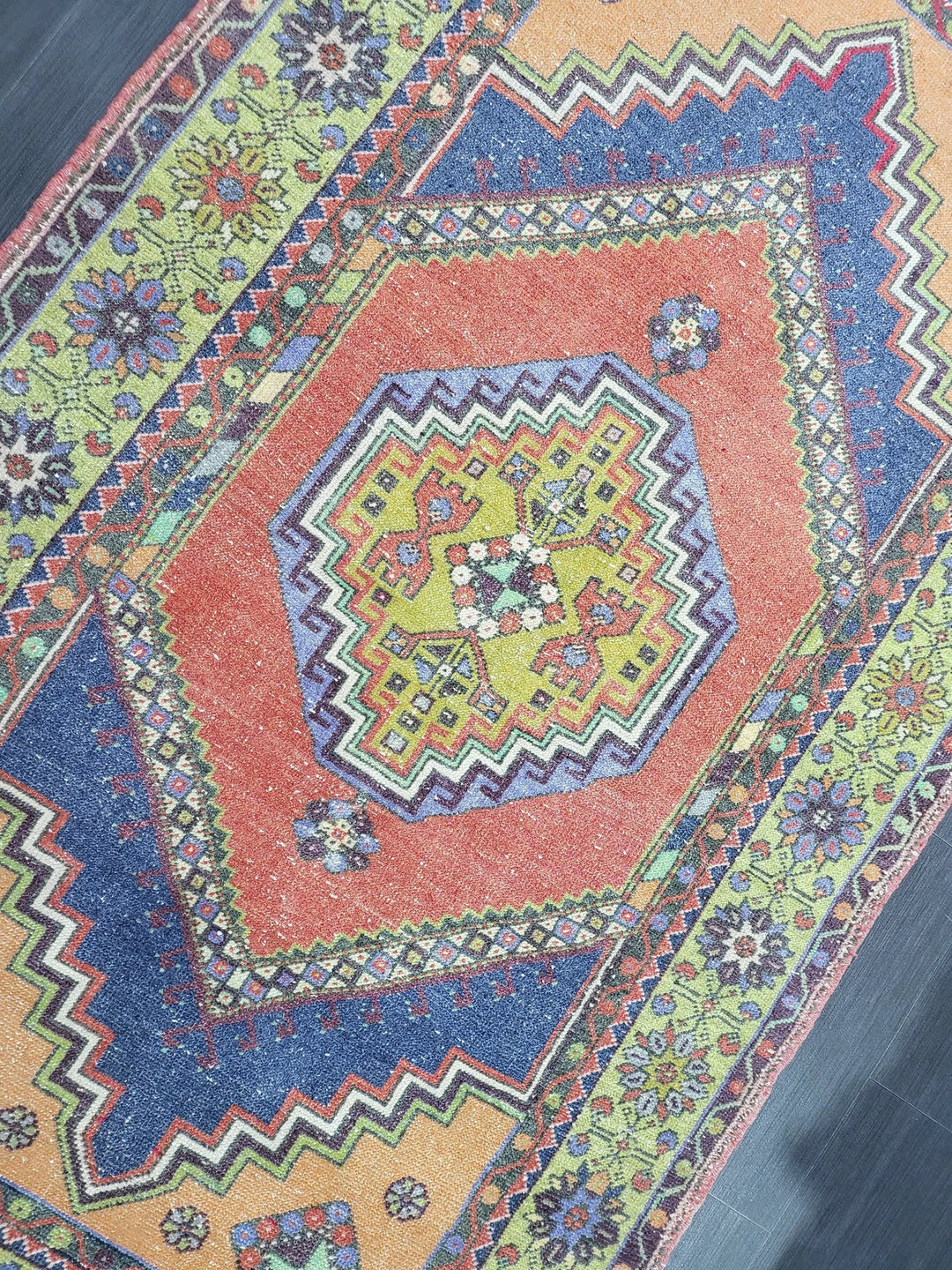 Beige Turkish Runner Rug 5' x 9' 4" Hand-Knotted | No. WR86452