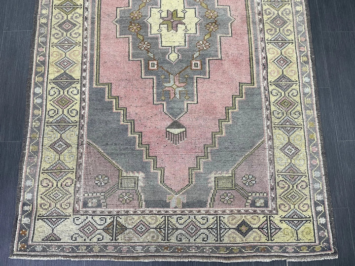 Beige Turkish Runner Rug 4' x 6' 8" Hand-Knotted | No. WR86555