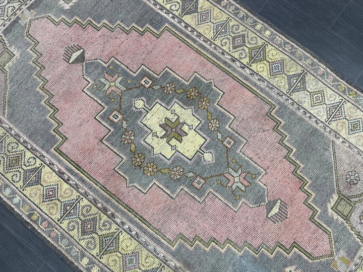 Beige Turkish Runner Rug 4' x 6' 8" Hand-Knotted | No. WR86555