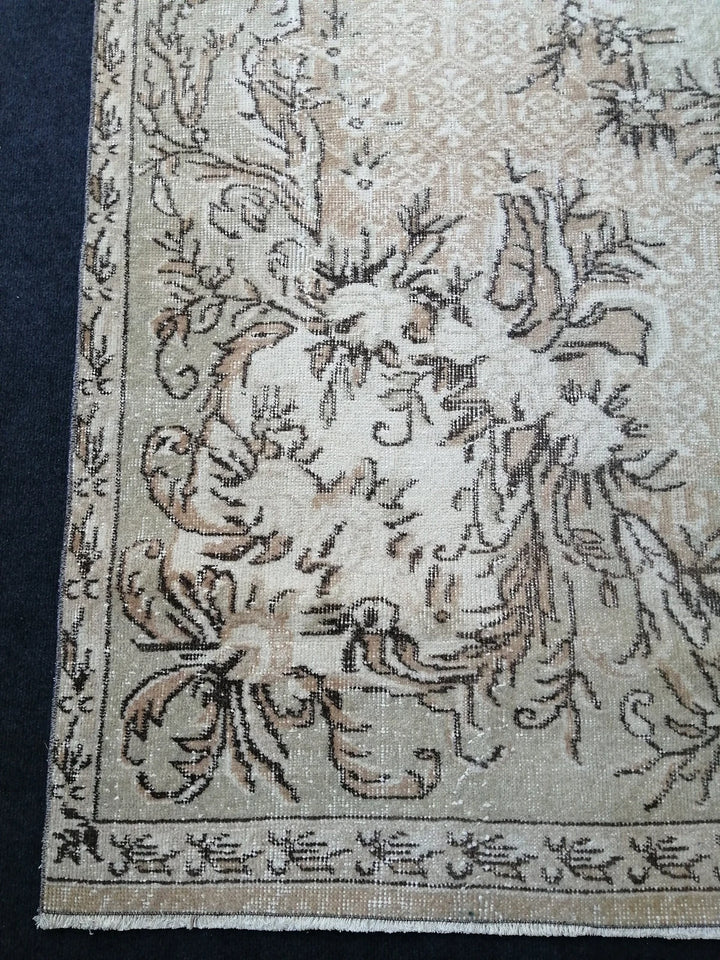 Beige Turkish Runner Rug 6' 8" x 10' 2" Hand-Knotted | No. WR86621