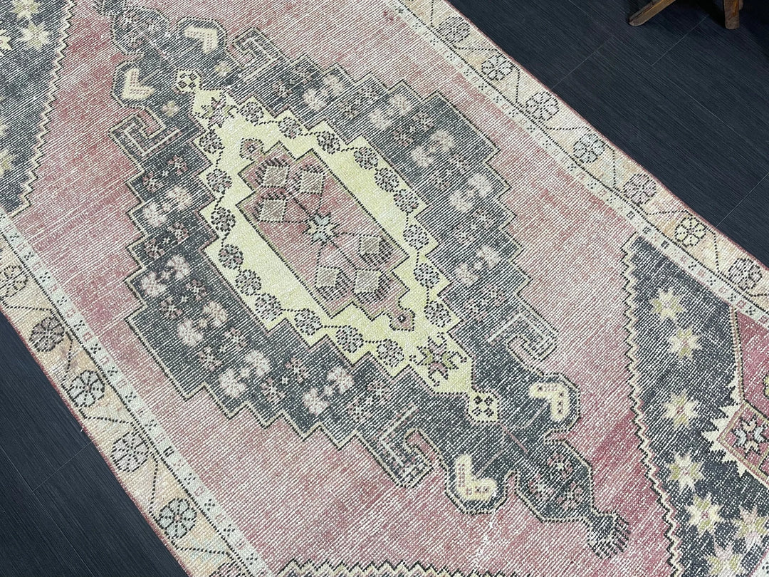 Beige Turkish Runner Rug 4' 3" x 8' 1" Hand-Knotted | No. WR88237