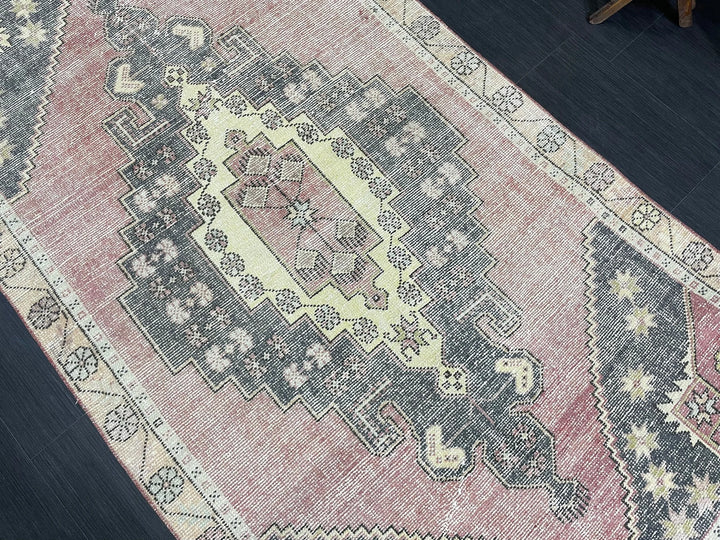 Beige Turkish Runner Rug 4' 3" x 8' 1" Hand-Knotted | No. WR88237