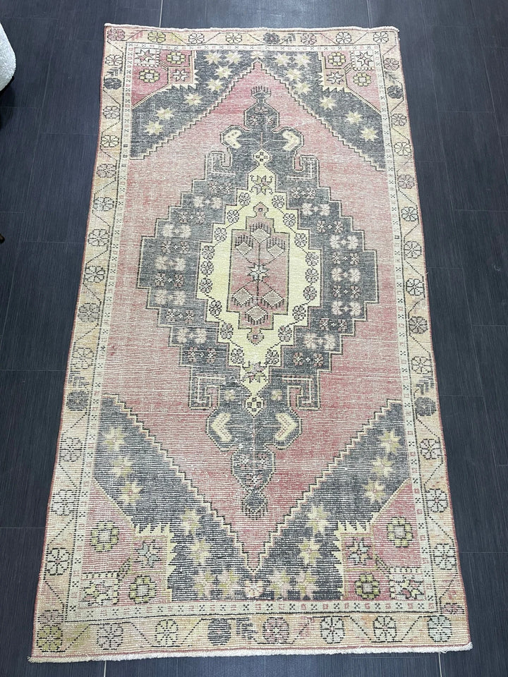 Beige Turkish Runner Rug 4' 3" x 8' 1" Hand-Knotted | No. WR88237