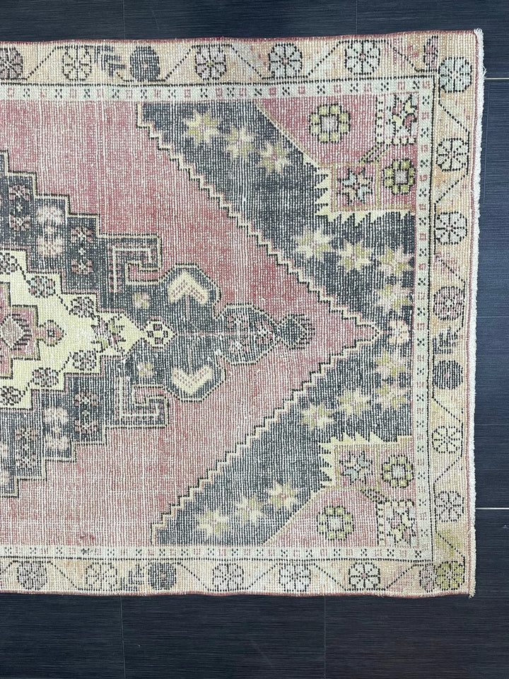 Beige Turkish Runner Rug 4' 3" x 8' 1" Hand-Knotted | No. WR88237