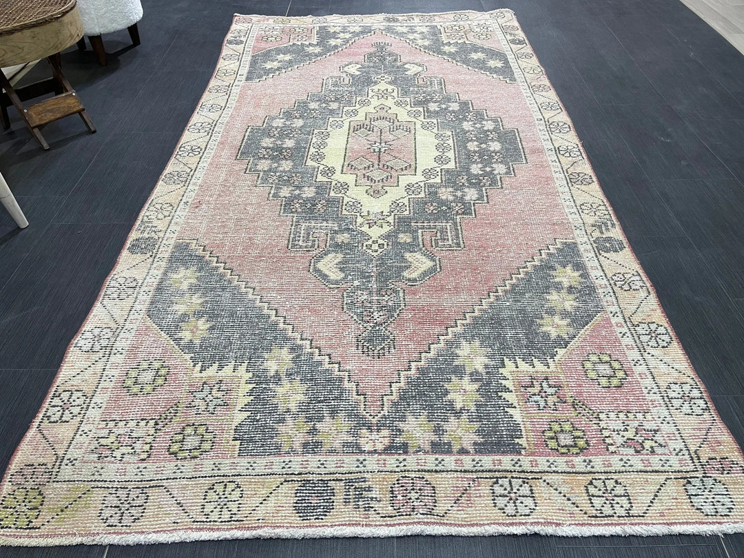 Beige Turkish Runner Rug 4' 3" x 8' 1" Hand-Knotted | No. WR88237