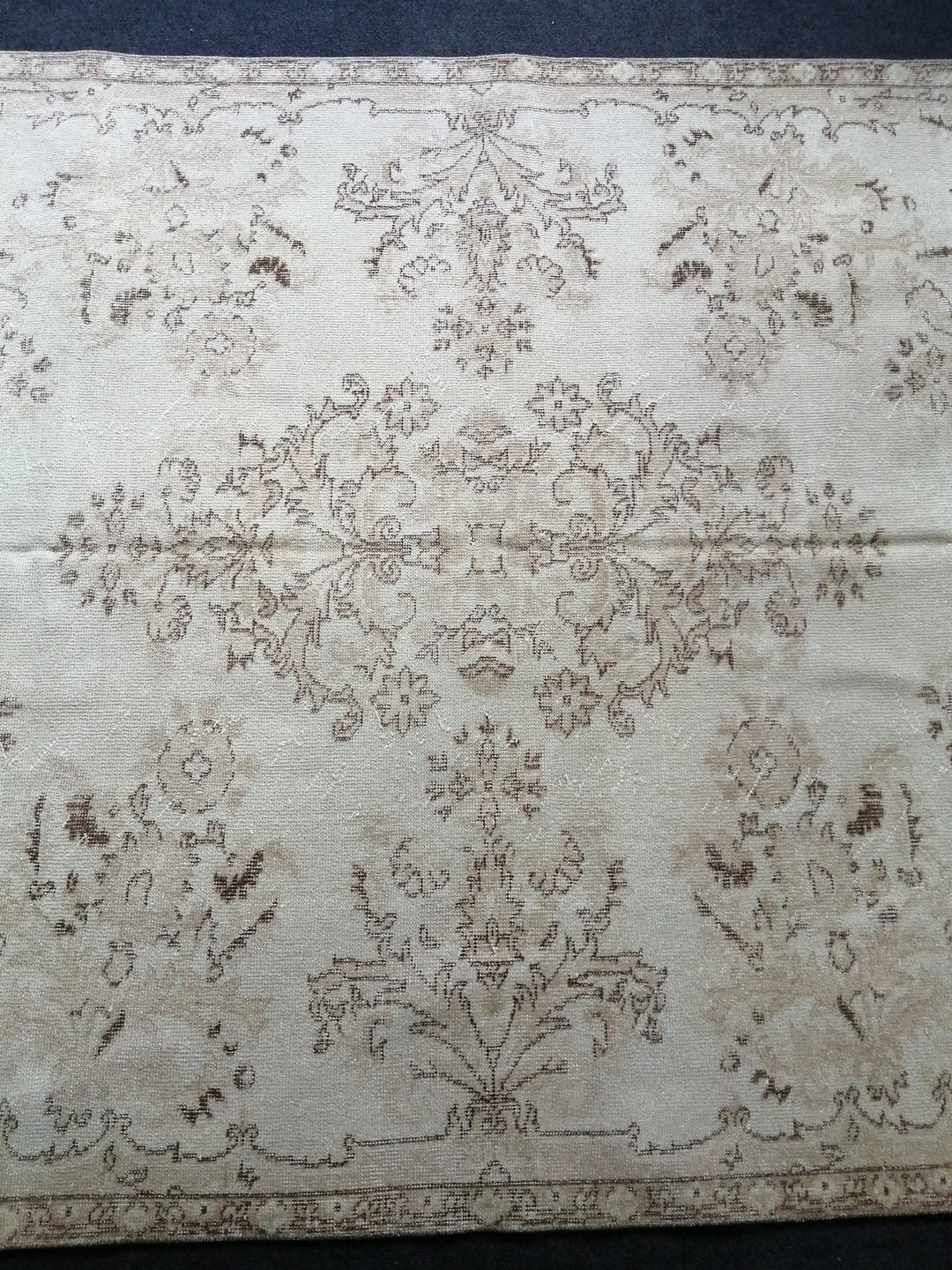 Beige Turkish Runner Rug 5' 5" x 9' Hand-Knotted | No. WR88346