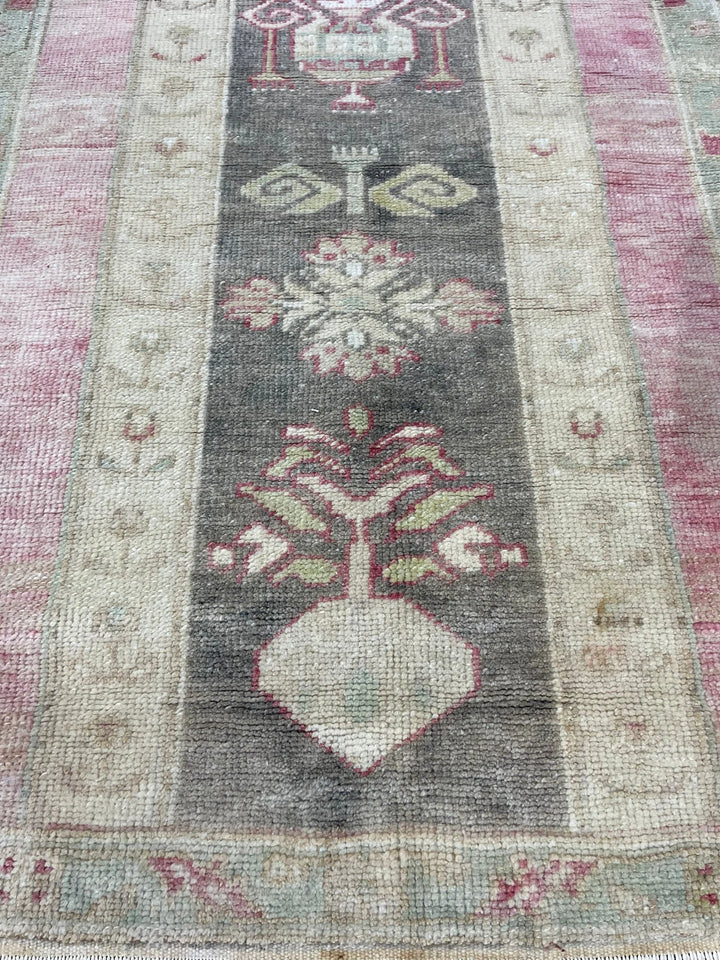 Beige Turkish Runner Rug 2' 7" x 3' 10" Hand-Knotted | No. WR88927