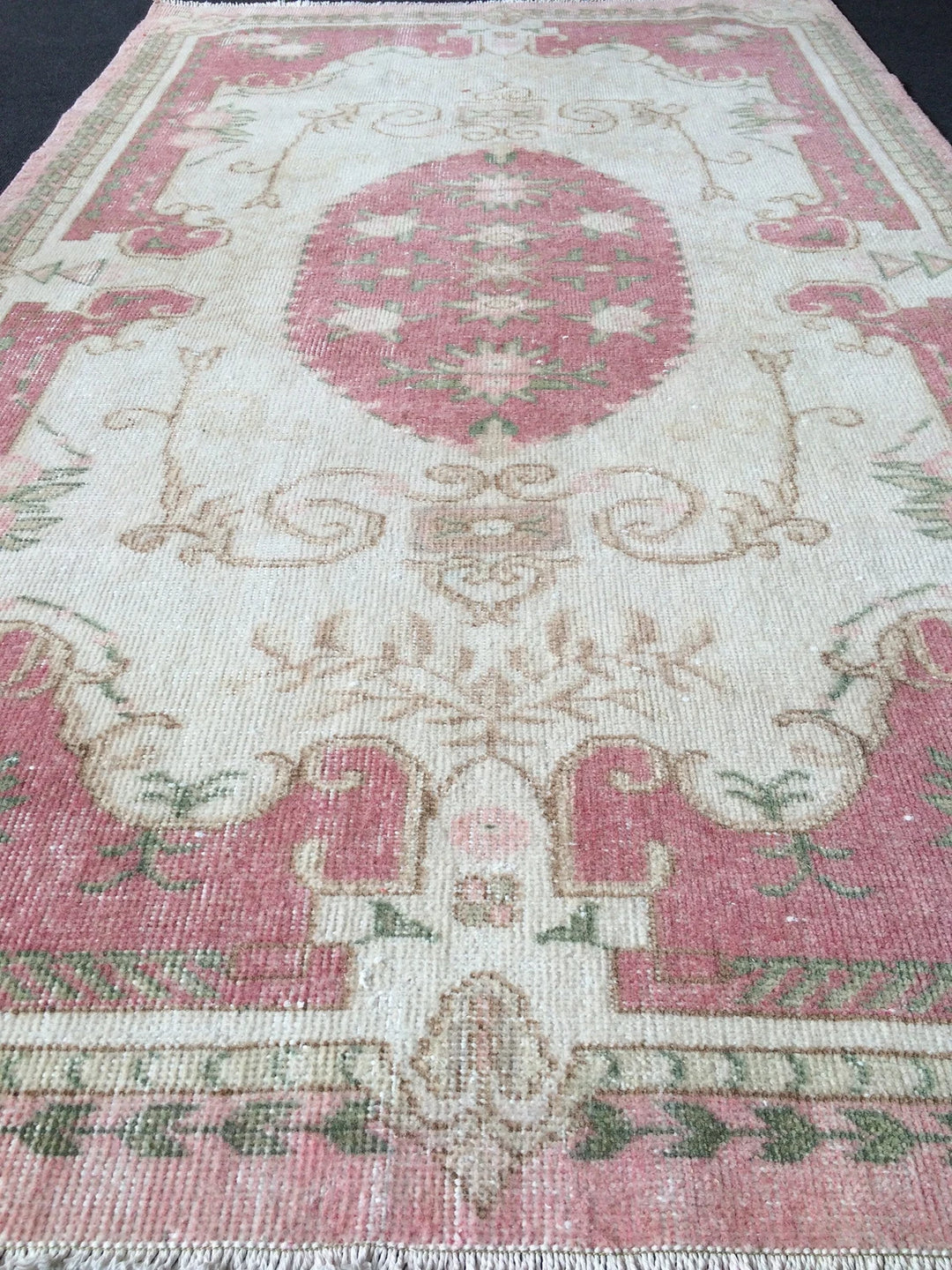 Pink Turkish Oushak Rug Hand-Knotted | No. WR89157