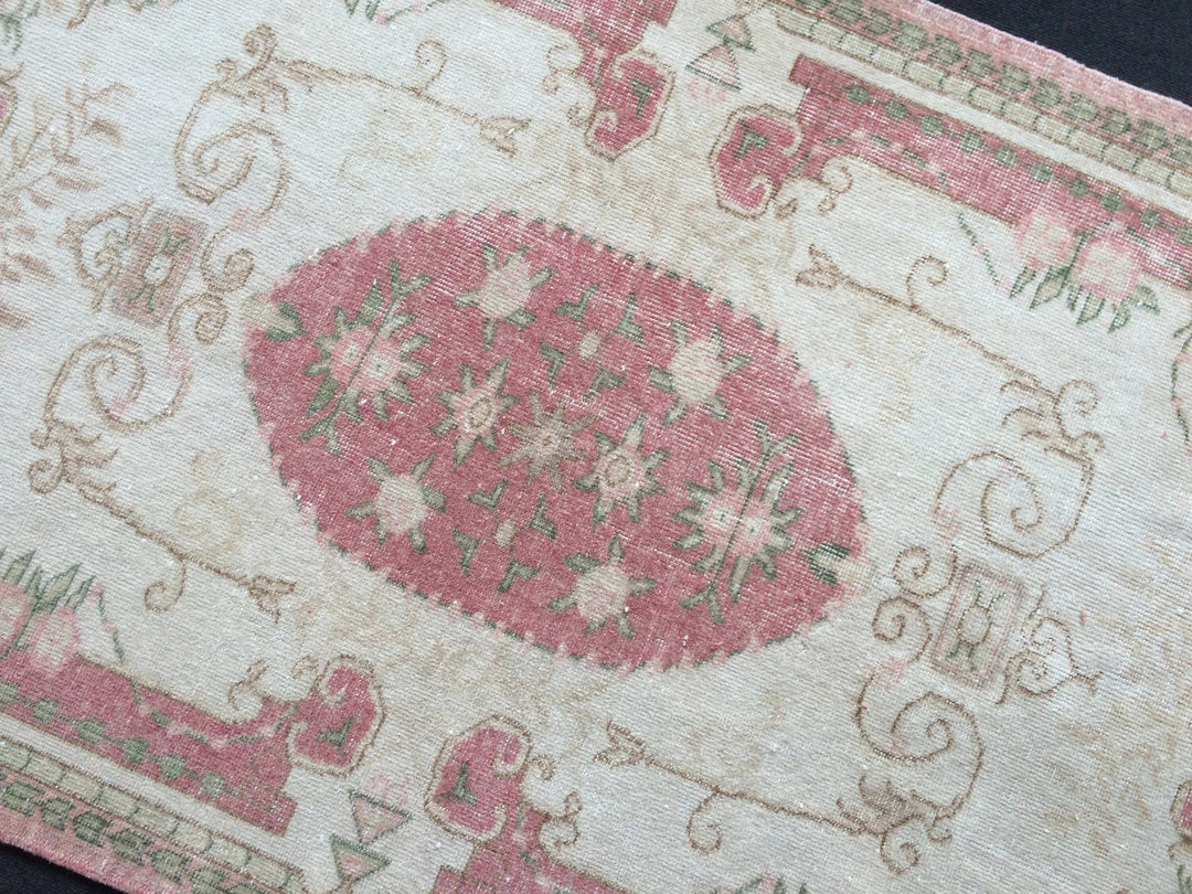 Pink Turkish Oushak Rug Hand-Knotted | No. WR89157