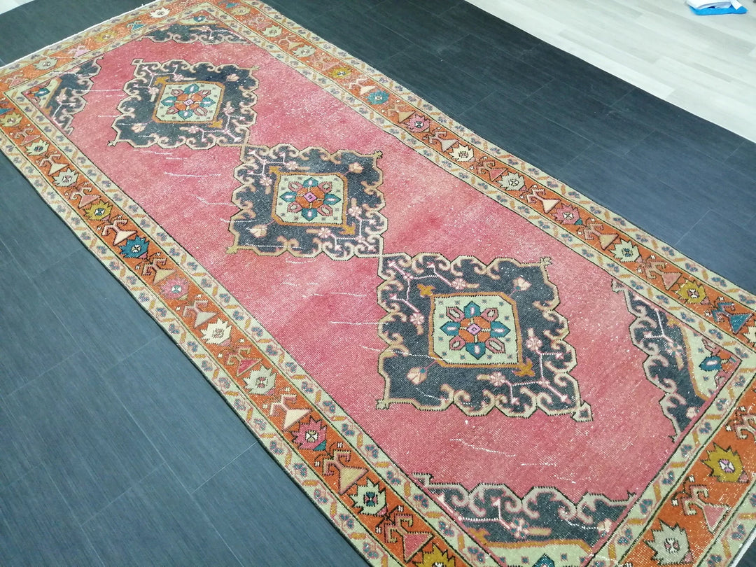 Beige Turkish Runner Rug 4' 9" x 10' 10" Hand-Knotted | No. WR89720