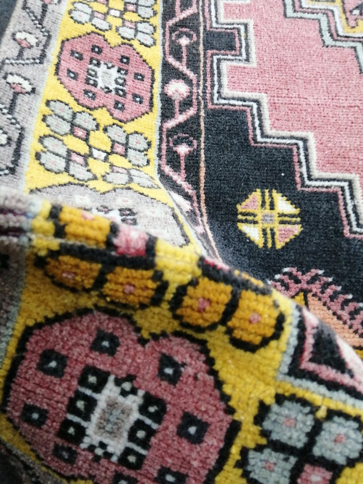 Pink Turkish Runner Rug 3' 10" x 7' 4" Hand-Knotted | No. WR89732