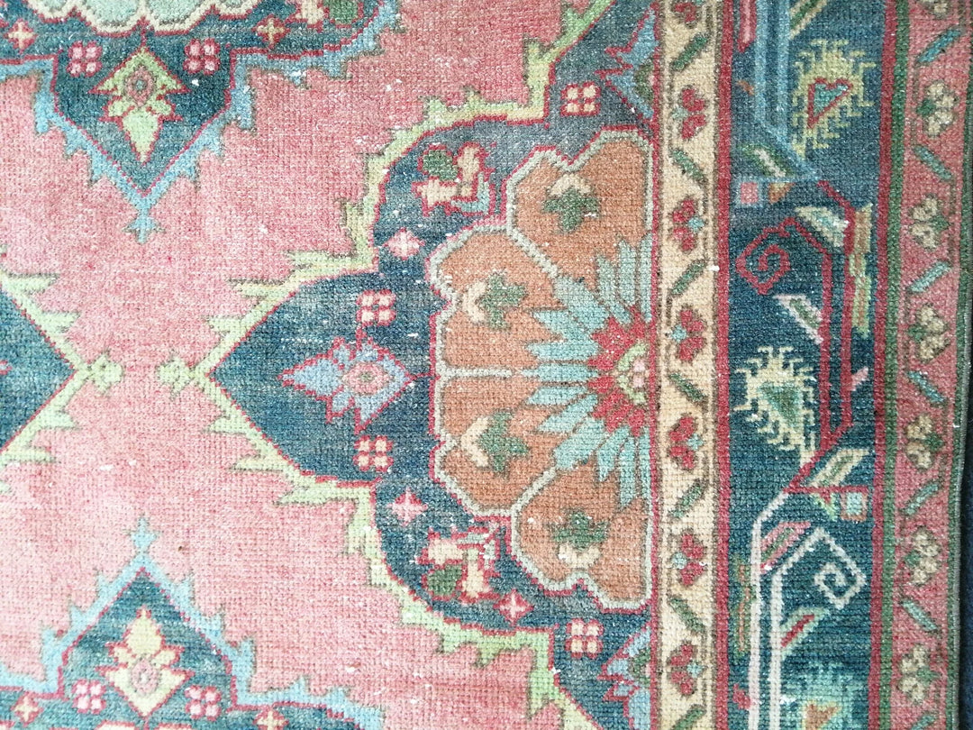 Beige Turkish Runner Rug 4' 8" x 11' 6" Hand-Knotted | No. WR90670