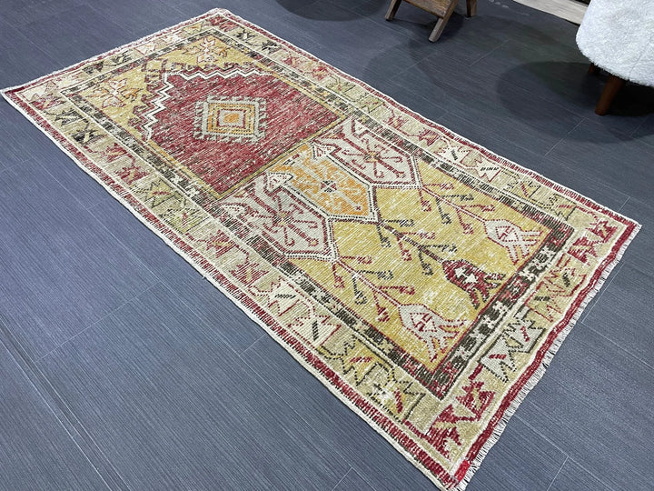 Red Turkish Vintage Rug 2' 6" x 4' 8" Hand-Knotted | No. WR91384