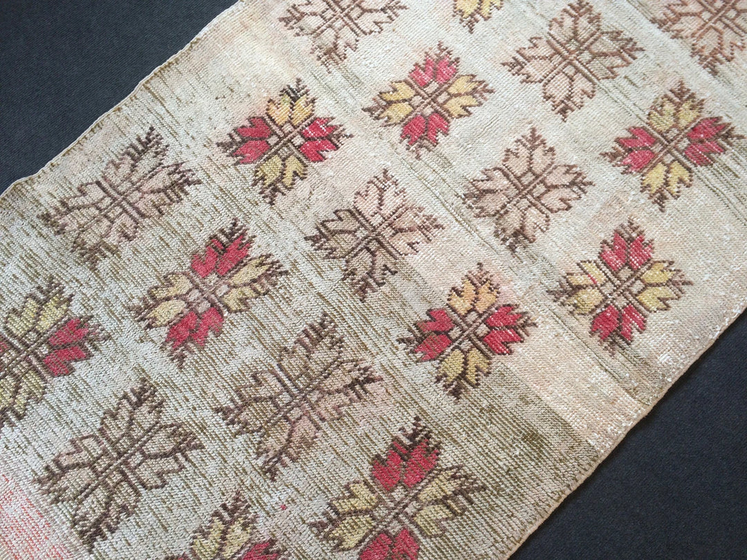Turkish Oushak Rug 2'7" x 9'11" Hand-Knotted | No. WR91822