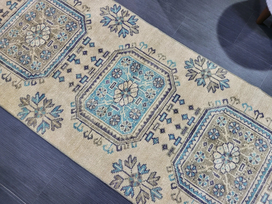 Beige Turkish Runner Rug 2' 6" x 11' 2" Hand-Knotted | No. WR92166