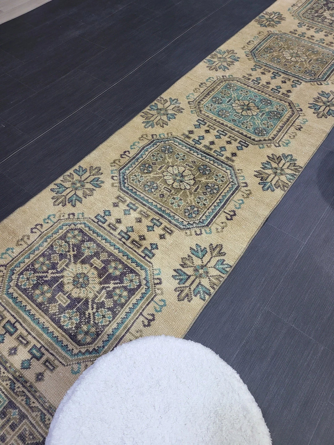 Beige Turkish Runner Rug 2' 6" x 11' 2" Hand-Knotted | No. WR92166
