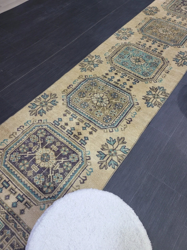 Beige Turkish Runner Rug 2' 6" x 11' 2" Hand-Knotted | No. WR92166