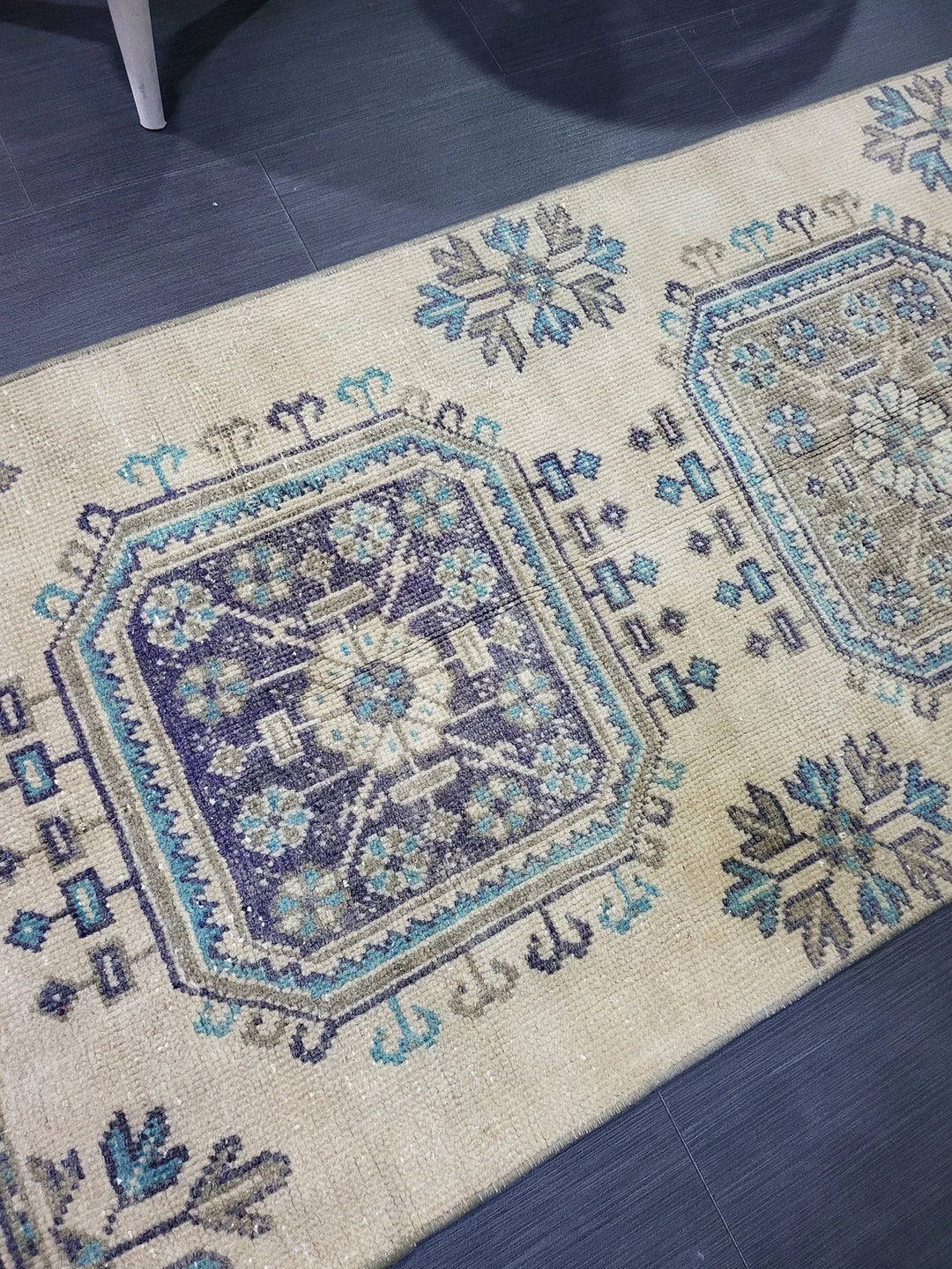 Beige Turkish Runner Rug 2' 6" x 11' 2" Hand-Knotted | No. WR92166