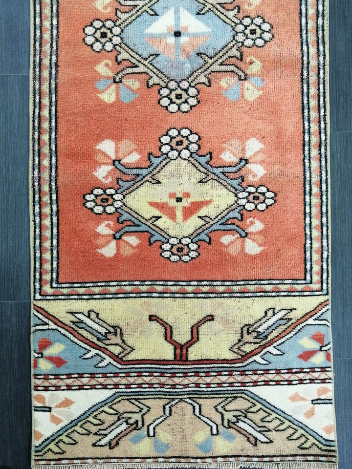 Turkish Runner Rug 2' 2" x 8' 11" Hand-Knotted | No. WR92175