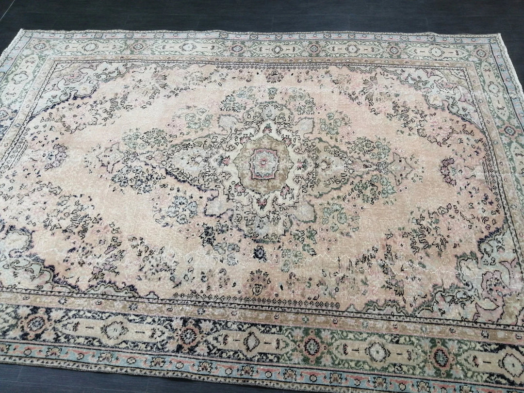 Cream Turkish Runner Rug 7' x 10' 3" Hand-Knotted | No. WR92716