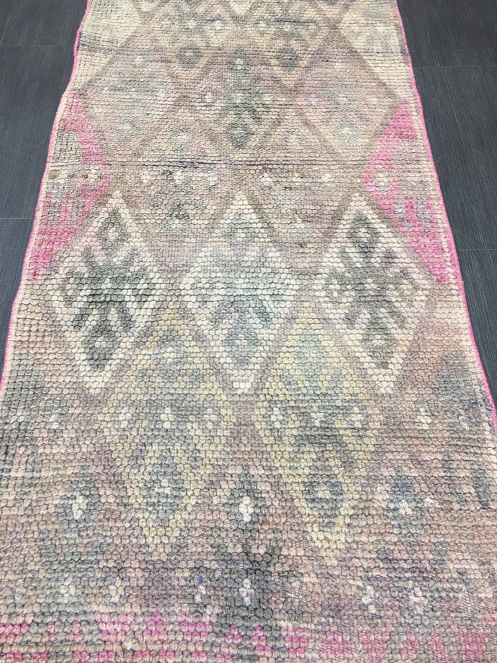 Turkish Runner Rug 2' 4" x 8' 6" Hand-Knotted | No. WR93550