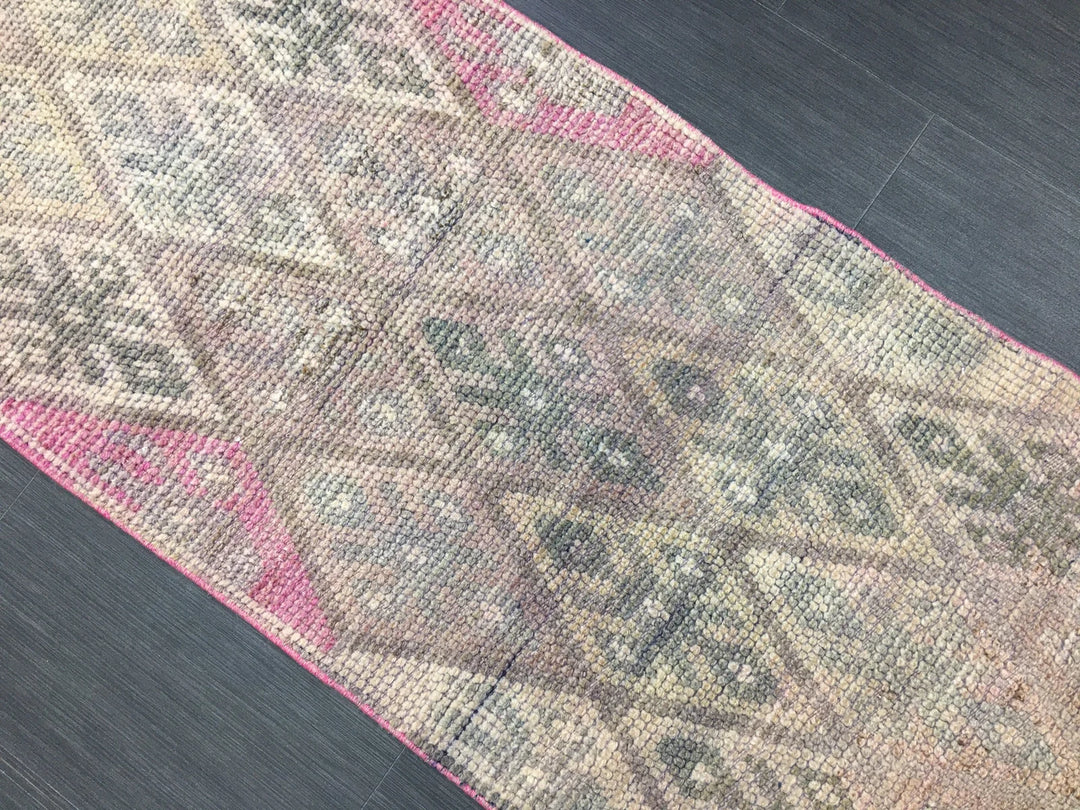 Turkish Runner Rug 2' 4" x 8' 6" Hand-Knotted | No. WR93550