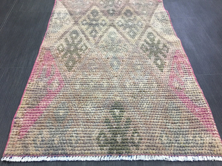 Turkish Runner Rug 2' 4" x 8' 6" Hand-Knotted | No. WR93550