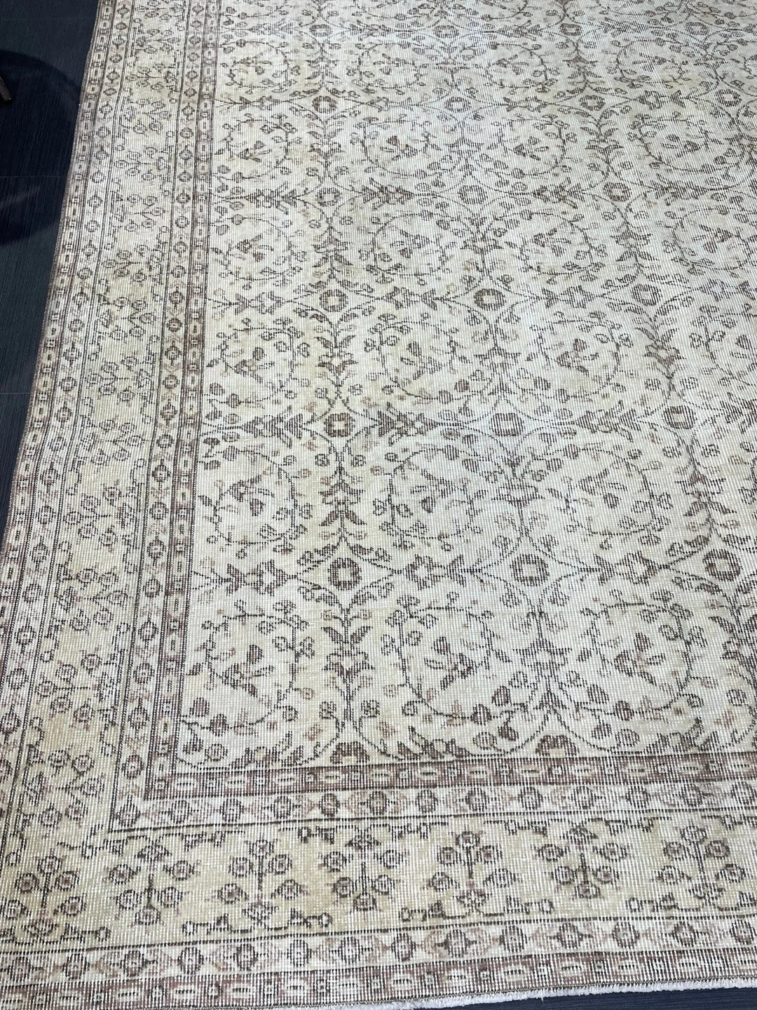 Turkish Runner Rug 6' 10" x 10' 1" Hand-Knotted | No. WR94224