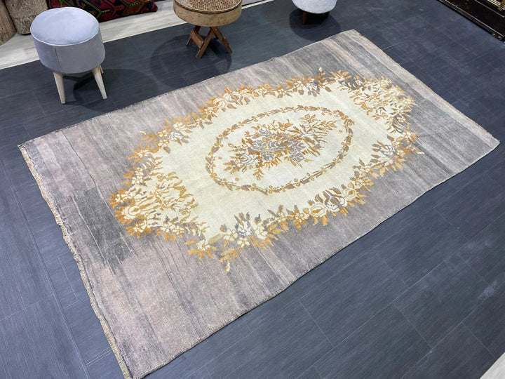 Grey Turkish Runner Rug 4' 9" x 8' 6" Hand-Knotted | No. WR94579